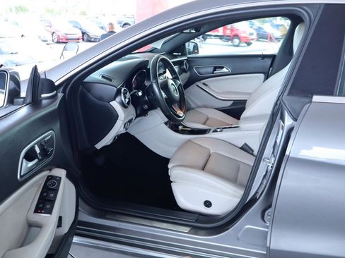 Used 2016 Mercedes-Benz CLA 250 image 14