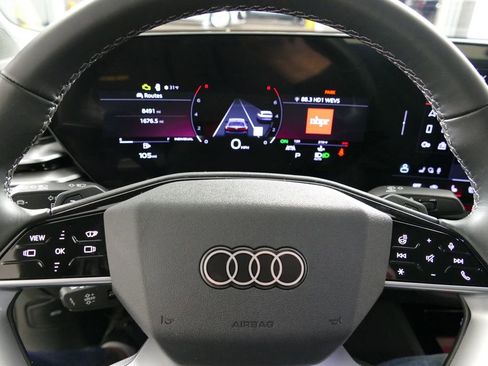 Used 2025 Audi A5 2.0T Premium Plus w/ Premium Plus AWD/4WD image 17