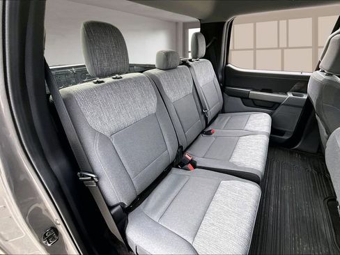 Used 2022 Ford F150 XLT w/ Equipment Group 302A High image 26