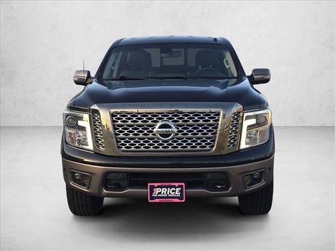 Used 2019 Nissan Titan Platinum Reserve w/ Platinum Utility Package AWD/4WD image 2