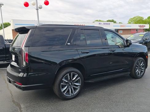 Used 2024 Cadillac Escalade Sport RWD image 3