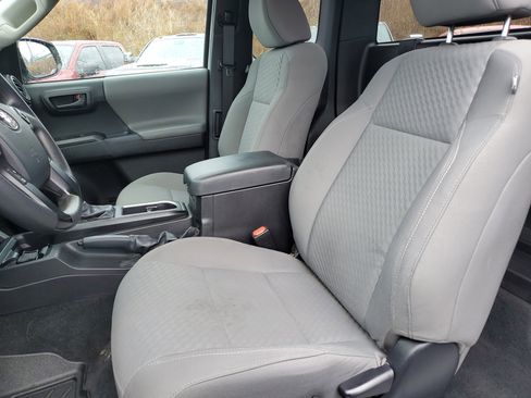 Used 2023 Toyota Tacoma SR image 28