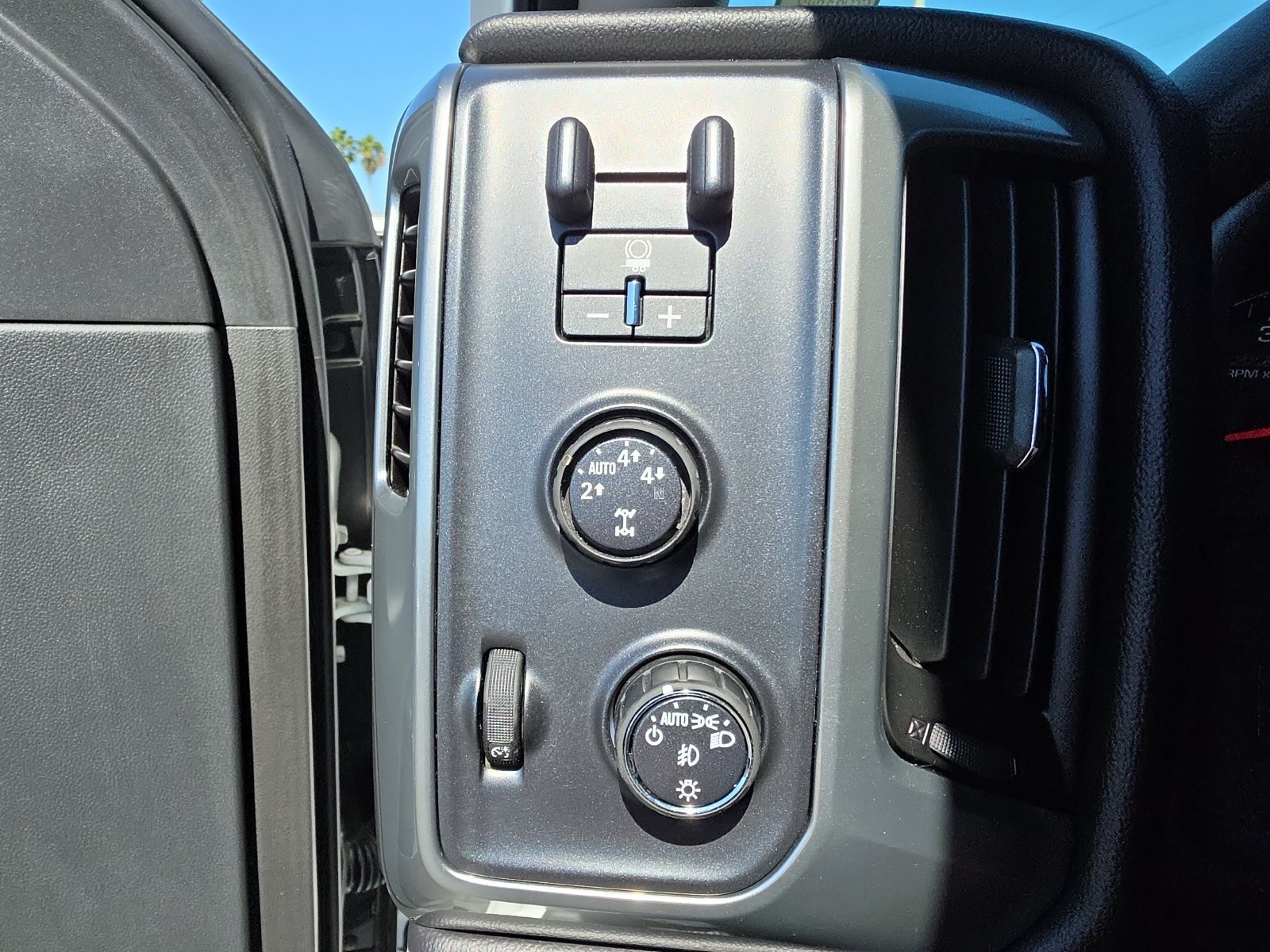 Used 2016 Chevrolet Silverado 1500 LT w/ All Star Edition AWD/4WD image 18