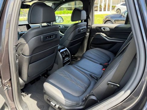 Used 2023 BMW X5 xDrive40i w/ Luxury Seating Package AWD/4WD image 23