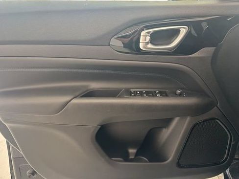 New 2026 Jeep Compass Limited AWD/4WD image 16