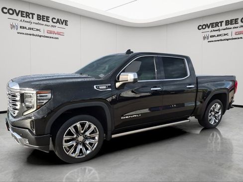 Used 2023 GMC Sierra 1500 Denali w/ Denali Reserve Package image 3