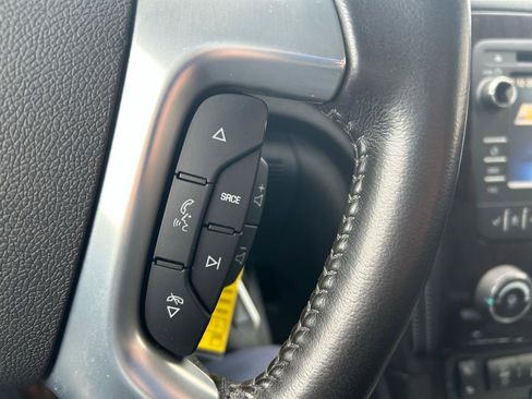 Used 2016 Chevrolet Traverse LT w/ Style and Technology Package AWD/4WD image 19