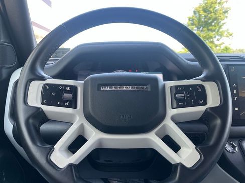 Used 2025 Land Rover Defender 110 X-Dynamic SE AWD/4WD image 24