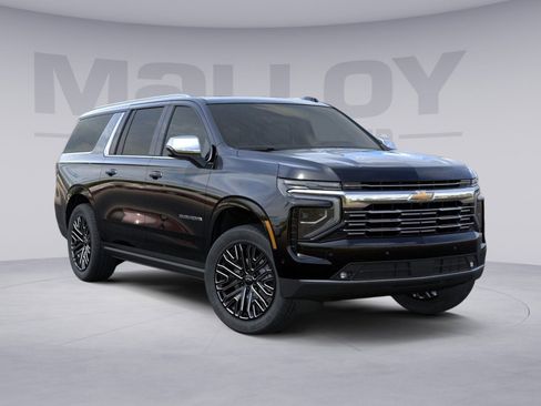 New 2026 Chevrolet Suburban Premier image 7