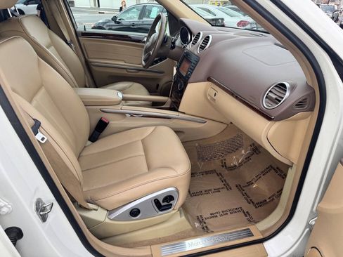 Used 2012 Mercedes-Benz GL 450 4MATIC image 15