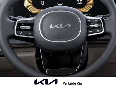 New 2026 Kia Carnival EX FWD image 22