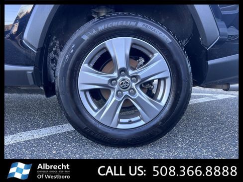 Used 2024 Toyota RAV4 XLE image 31