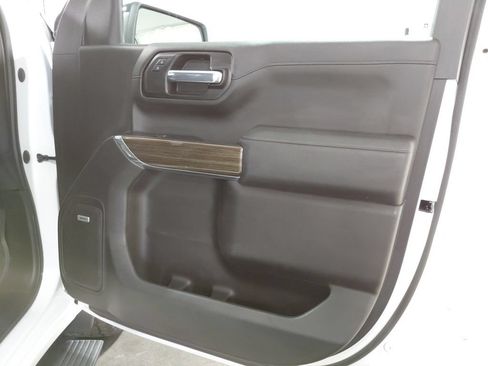 Certified 2020 Chevrolet Silverado 1500 RST AWD/4WD image 22