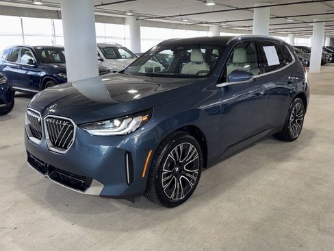 Certified 2025 BMW X3 xDrive30i w/ Premium Package image 4