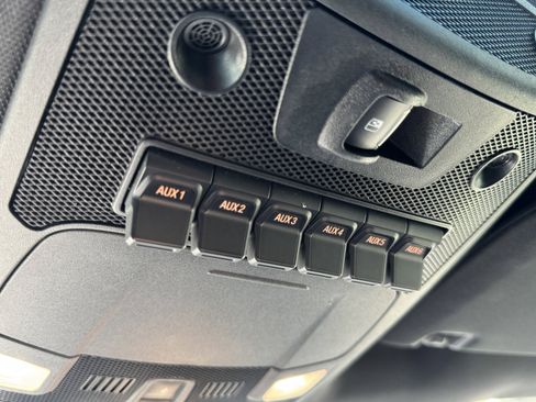 Used 2019 Ford F150 Raptor w/ Equipment Group 802A Luxury image 45