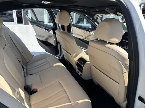 Used 2019 BMW 530i xDrive AWD/4WD image 33
