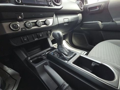Used 2022 Toyota Tacoma SR image 24