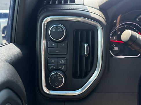 Used 2023 Chevrolet Silverado 2500 LT w/ Convenience Package AWD/4WD image 17