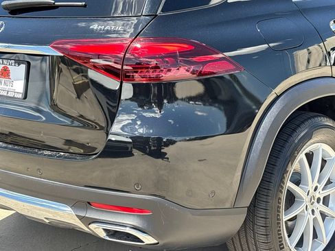 Used 2024 Mercedes-Benz GLE 450e 4MATIC image 5