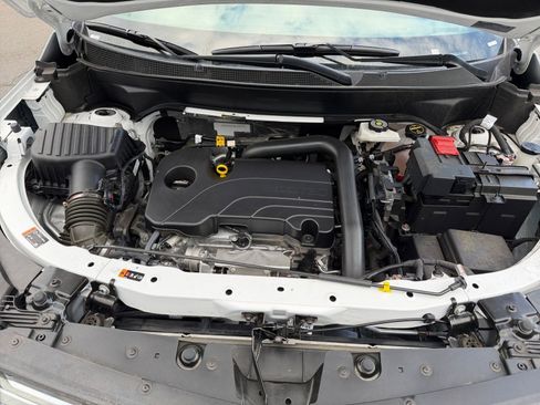 Used 2025 Chevrolet Equinox LT FWD image 32