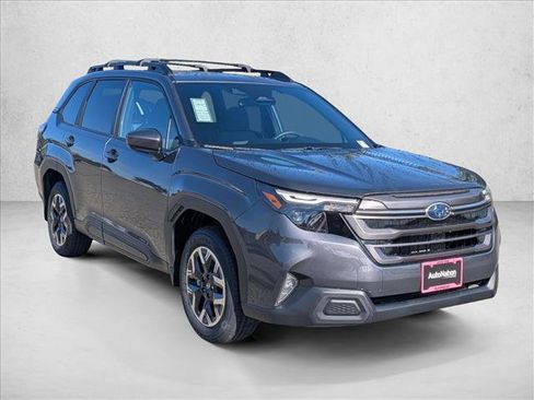 Used 2026 Subaru Forester Premium AWD/4WD image 6