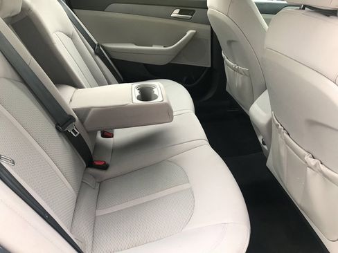 Used 2017 Hyundai Sonata SE FWD image 28