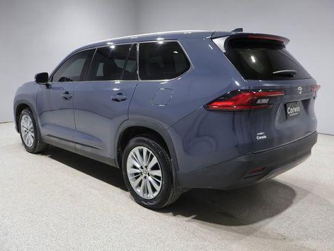 Certified 2024 Toyota Grand Highlander AWD image 5