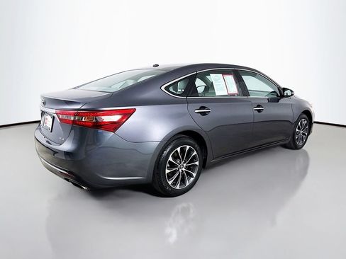 Certified 2016 Toyota Avalon XLE Premium FWD image 8