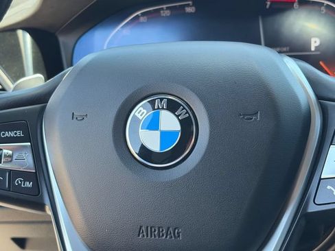 Used 2021 BMW 330i Sedan w/ Premium Package RWD image 25