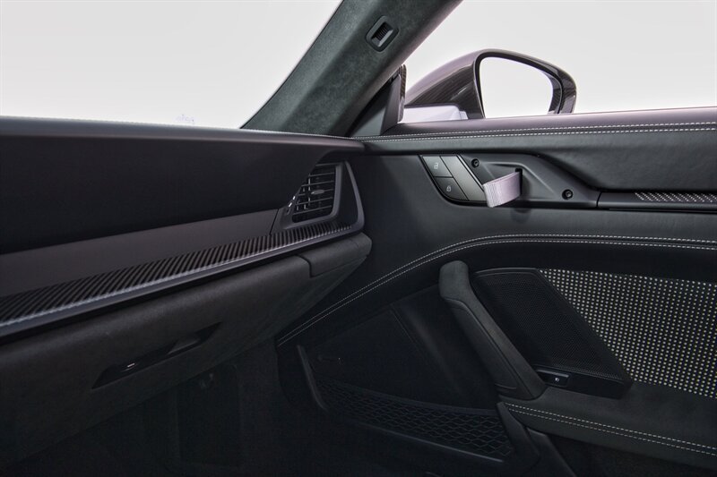 Used 2025 Porsche 911 GT3 RS RWD image 30