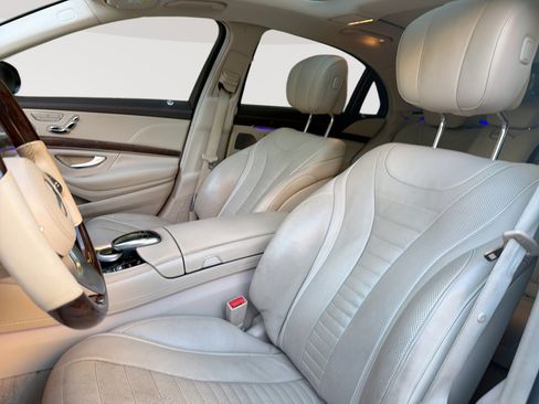Used 2019 Mercedes-Benz S 560 Sedan w/ AMG Line Exterior image 13