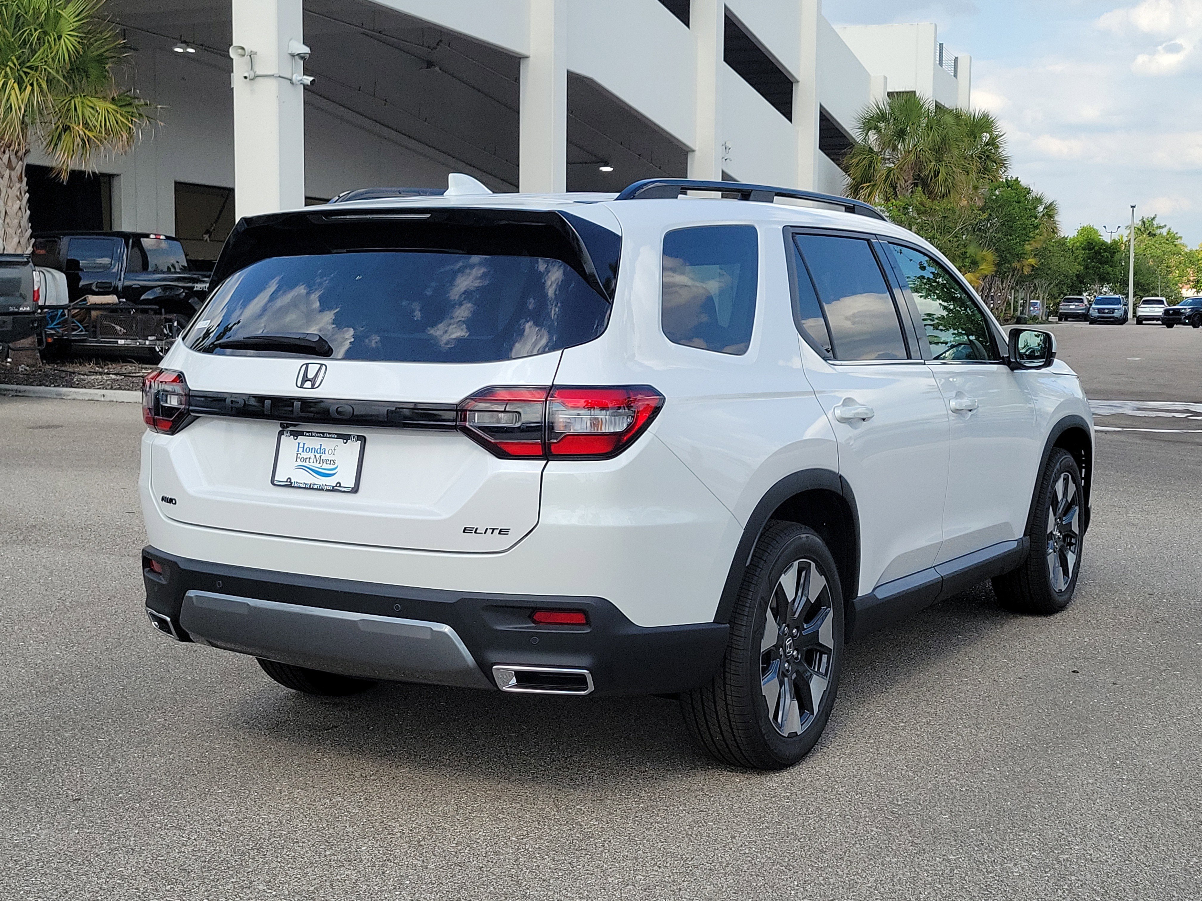 New 2026 Honda Pilot Elite image 7