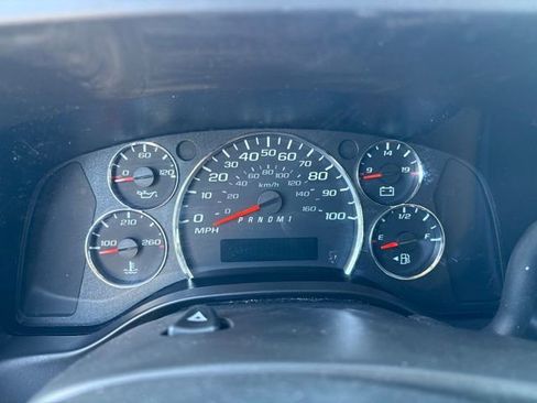 Used 2024 GMC Savana 2500 w/ Driver Convenience Package RWD image 34