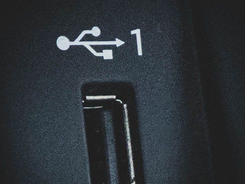 Used 2018 Audi Q5 2.0T Premium w/ Convenience Package image 7