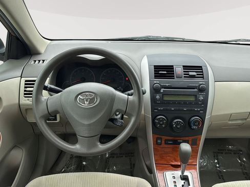 Used 2009 Toyota Corolla FWD image 12