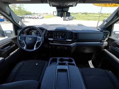 Used 2025 Chevrolet Silverado 2500 LT w/ Convenience Package AWD/4WD image 26