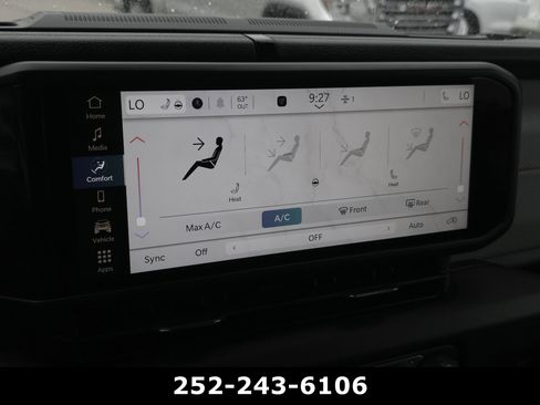 Used 2024 Jeep Wrangler Unlimited w/ Convenience Group AWD/4WD image 17