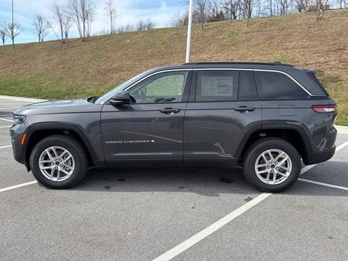 New 2026 Jeep Grand Cherokee Laredo X AWD/4WD image 4