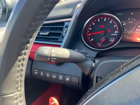 Used 2024 Toyota Camry XSE w/ Navigation Package image 28