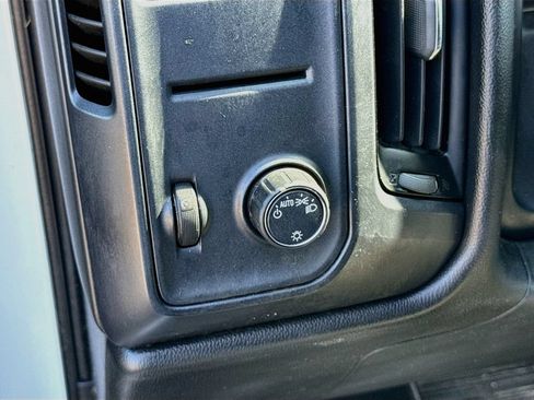 Used 2017 GMC Sierra 1500 2WD Regular Cab image 11