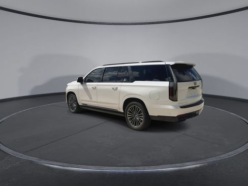 Used 2025 Cadillac Escalade ESV Sport Platinum AWD/4WD image 6