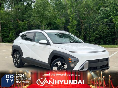 Used 2024 Hyundai Kona SEL FWD image 1