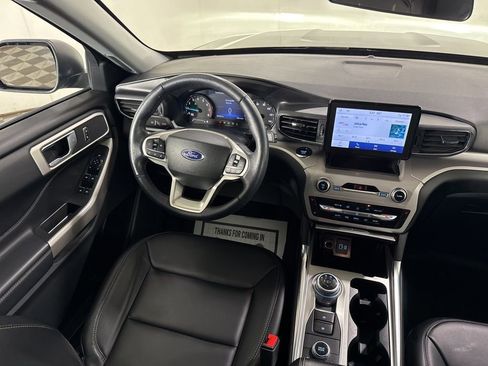Used 2023 Ford Explorer XLT w/ Equipment Group 202A image 20