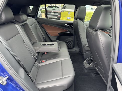 Certified 2021 Volkswagen ID.4 Pro S image 33