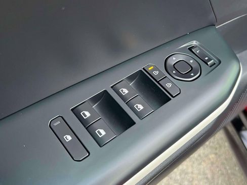 Used 2025 Kia K4 GT-Line w/ GT-Line Premium Package image 16