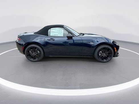 New 2026 MAZDA MX-5 Miata Club w/ Interior Package RWD image 9