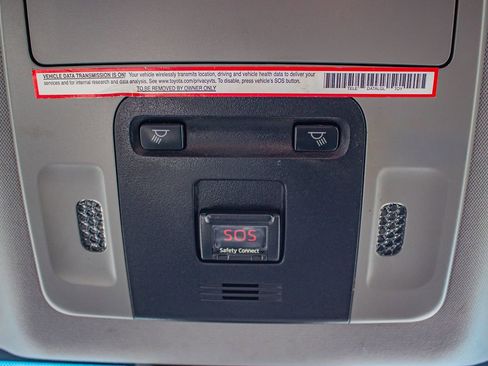 Used 2019 Toyota Camry LE w/ Convenience Package image 25