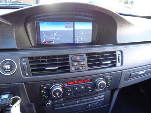 Used 2011 BMW M3 2dr Cpe image 17