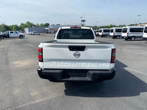 Used 2022 Nissan Frontier S RWD image 6
