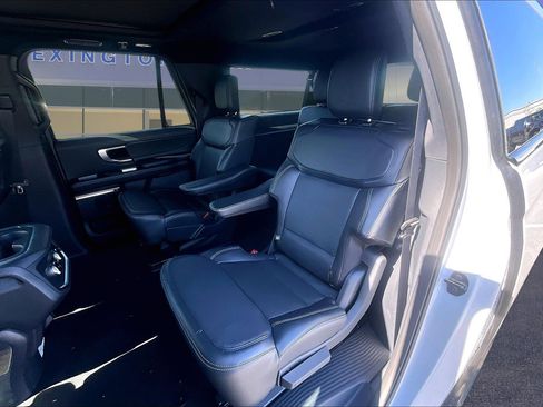 New 2026 Ford Expedition Max Platinum AWD/4WD image 10